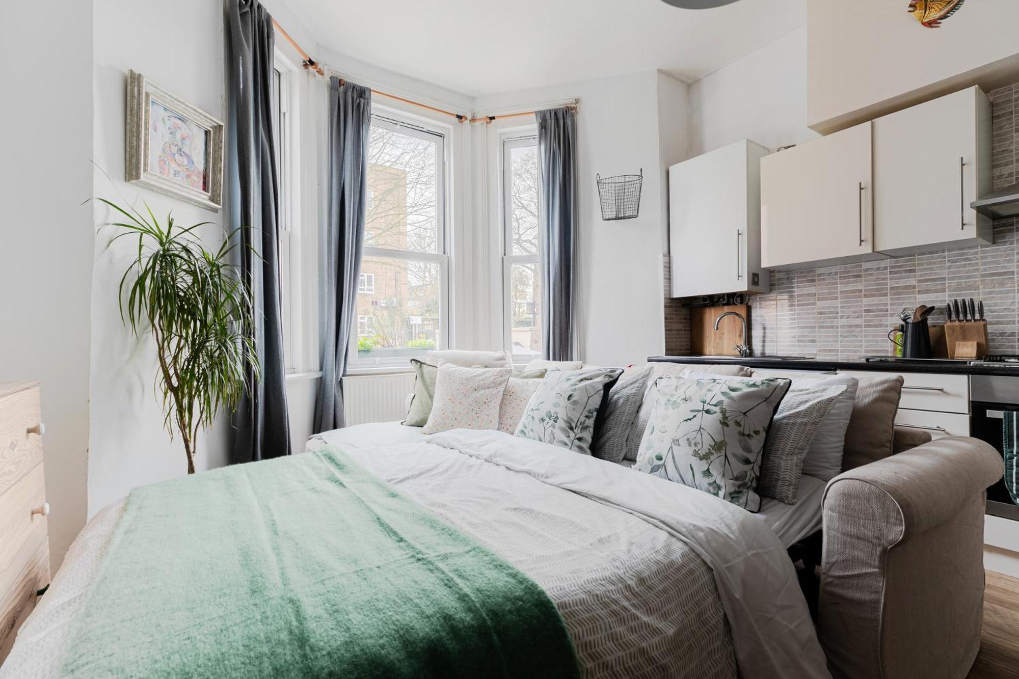 Arty Escape In Central London - Zone 2 Экстерьер фото