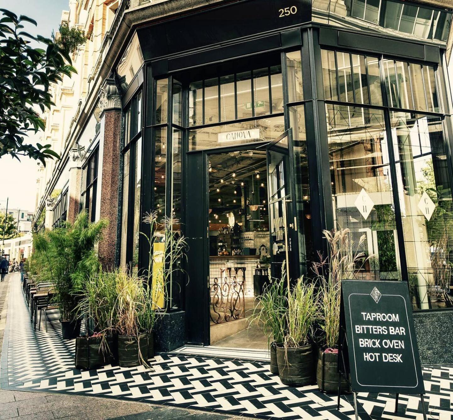 Arty Escape In Central London - Zone 2 Экстерьер фото